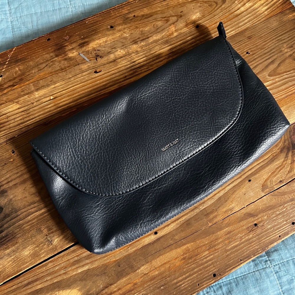 Matt & Nat Navy Clutch Bag